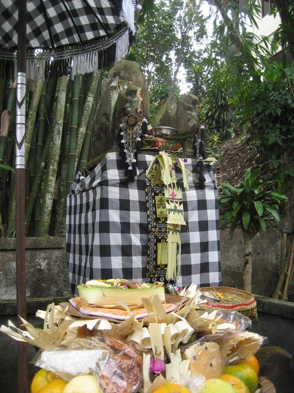 Ubud Wins Bungalow Extérieur photo
