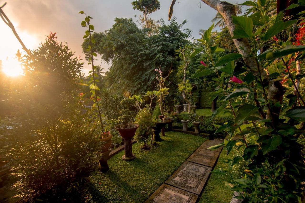 Ubud Wins Bungalow Extérieur photo